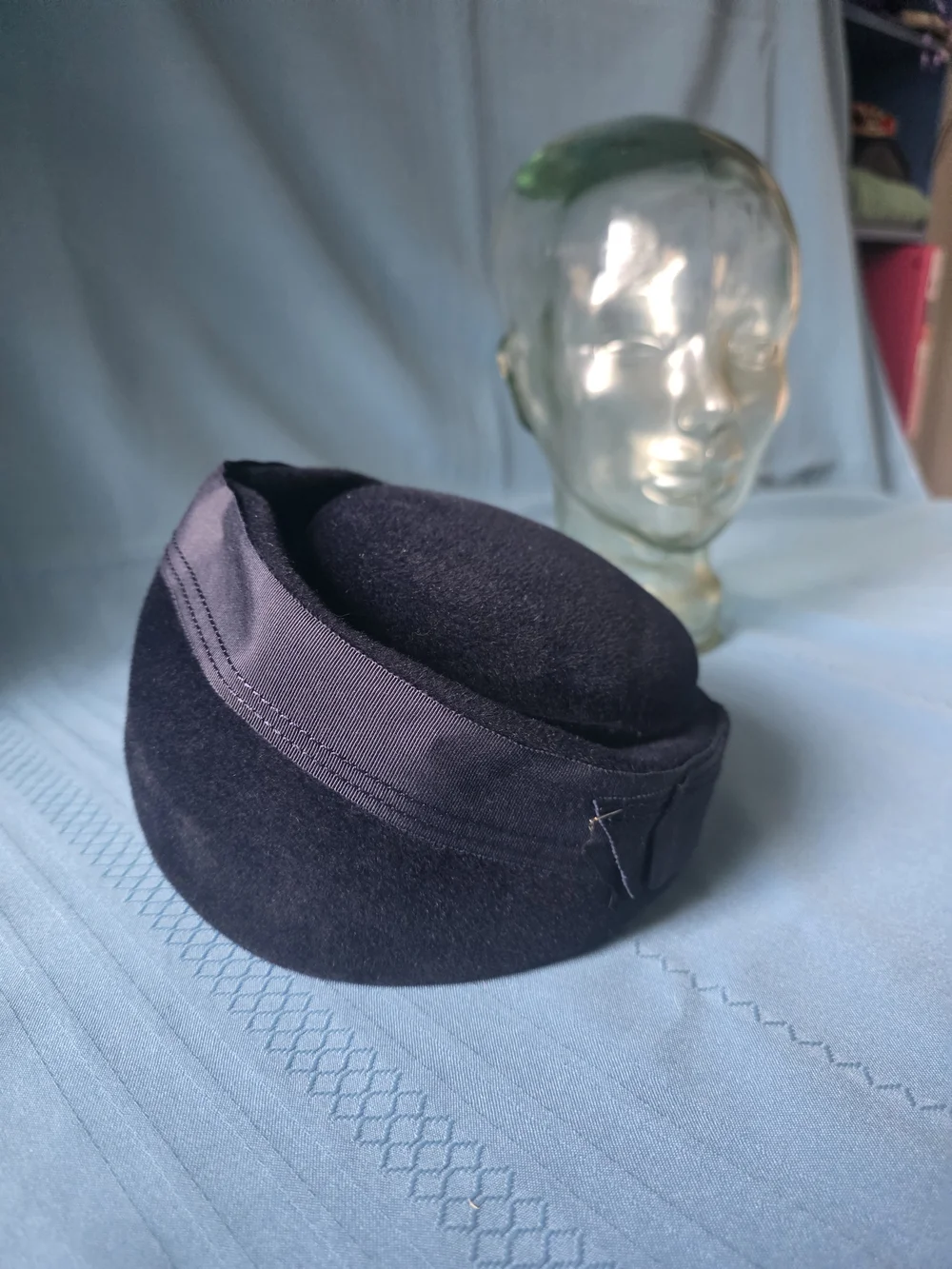 VTG 1950s Merrimac Peachbloom Velour Fur Felt Pillbox Tilt Hat Black Size 22